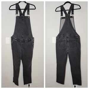 Gap Maternity Black Overalls. Size medium.
